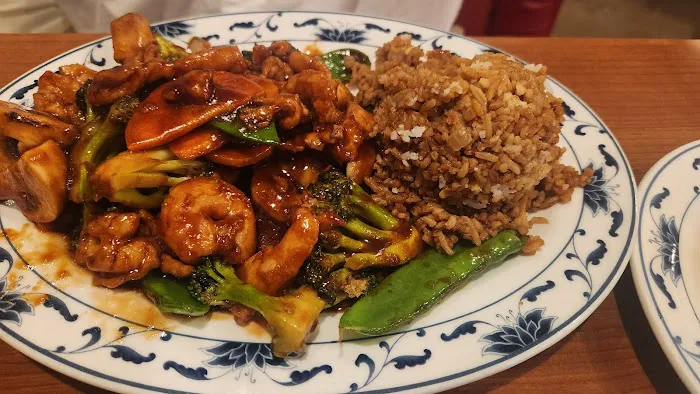 Twin Lion Chinese Restaurant 6