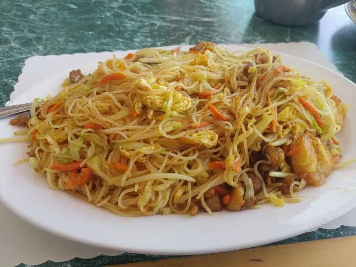 Hot Wok Cafe 3