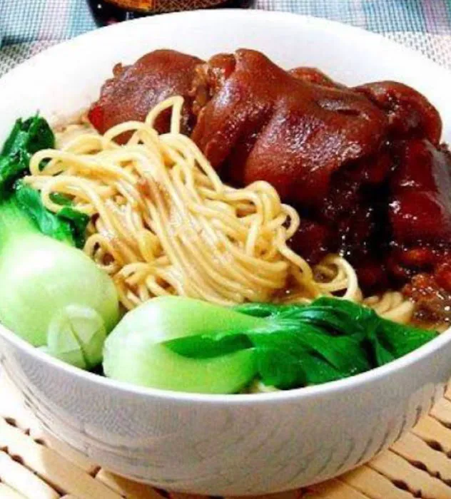 Ding’s Kitchen 9
