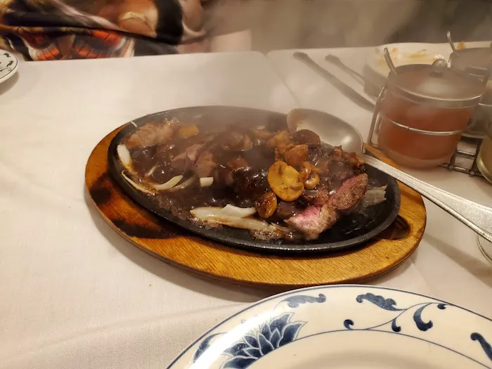 House Of Chou 8
