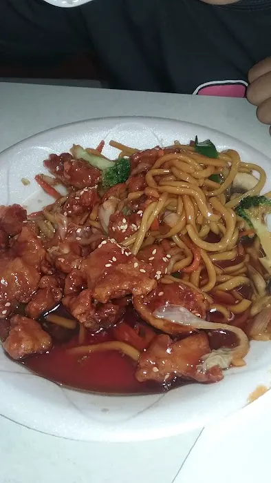 New Great Wall Chinese Restaurant 10
