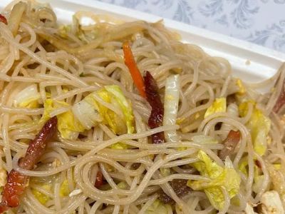 Jun's Kitchen Chinese restaurant 0
