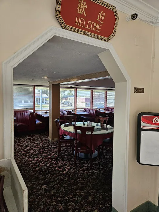 Eastern Winds Restaurant 8