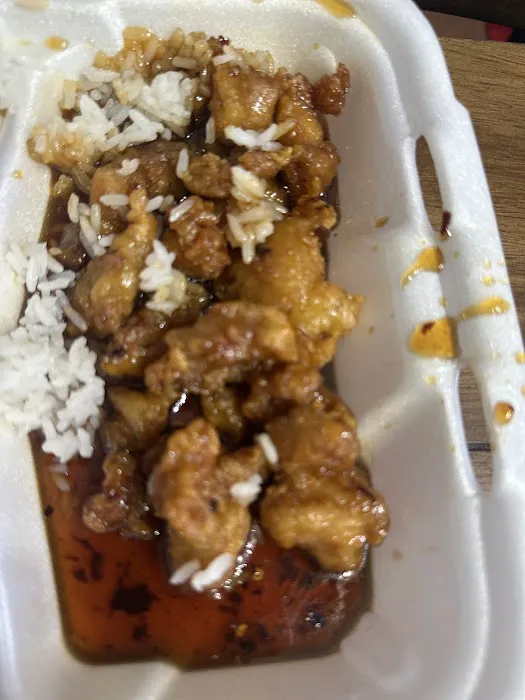 Royal Wok Chinese Restaurant 3