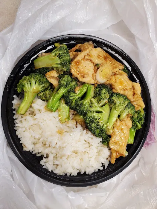 New Young Chow Restaurant 4