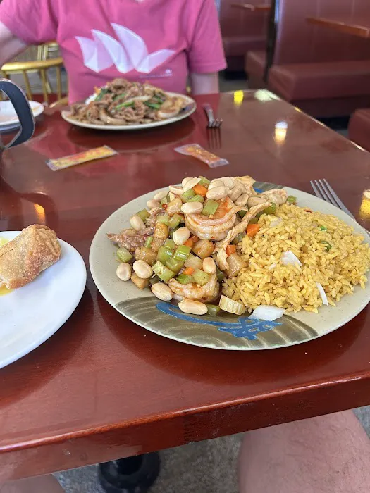 New Young Chow Restaurant 6