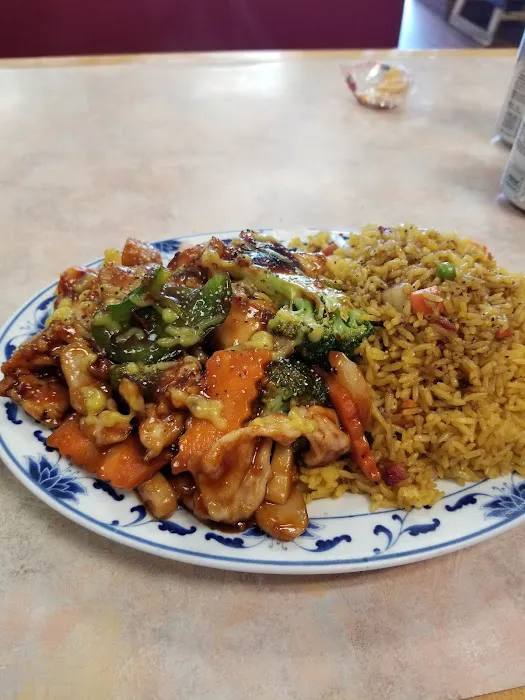 Main Moon Restaurant 3