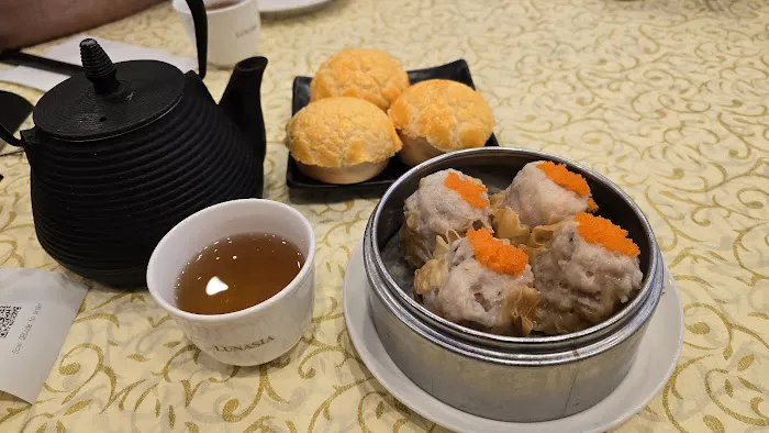 Lunasia Dim Sum House 6