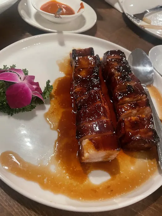 Kue's Chinese Kitchen and Bar 9