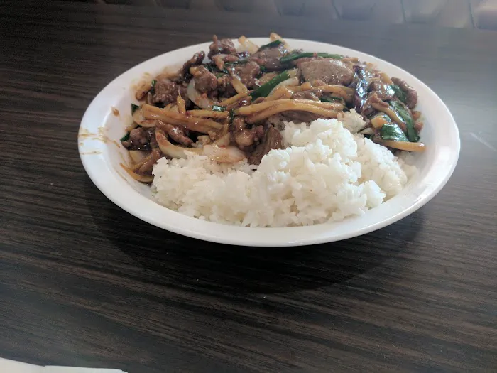 Louie's Chinese Restaurant 4