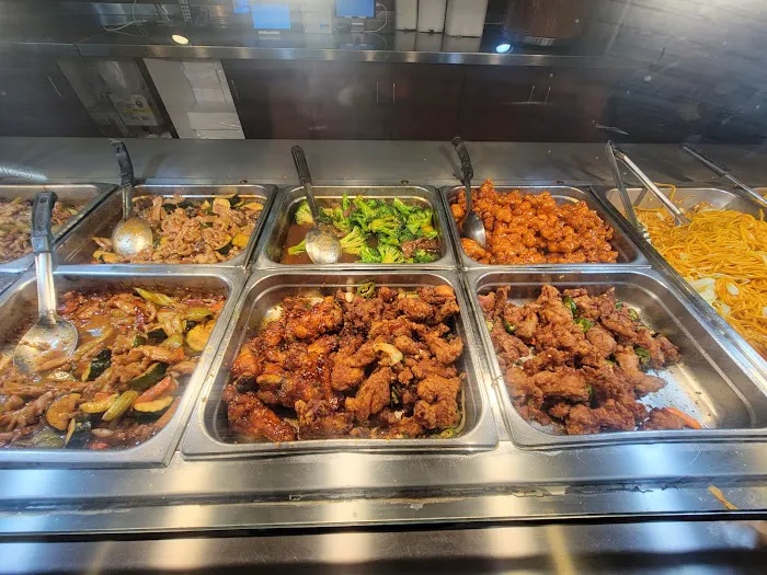 Louie's Chinese Restaurant 6