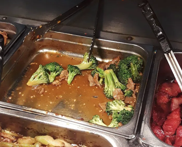 Louie's Chinese Restaurant 8