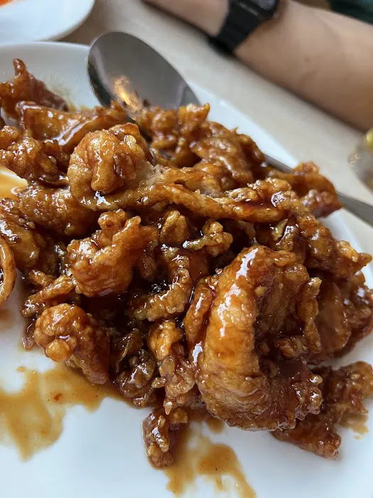 L V Seafood Restaurant 4