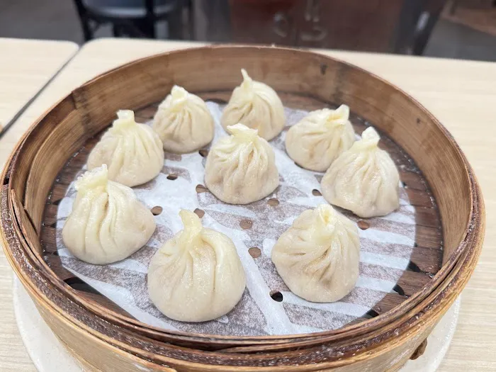 Sunny Dumpling House 小哥包子鋪 2