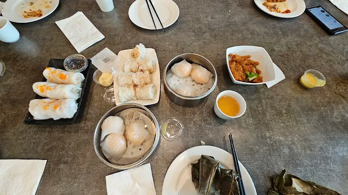 Lunasia Dim Sum House 6