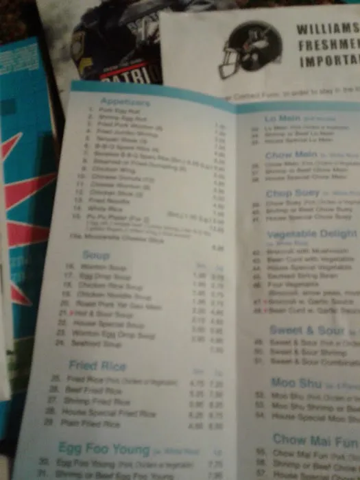 Ling Ling Chinese Restaurant 8