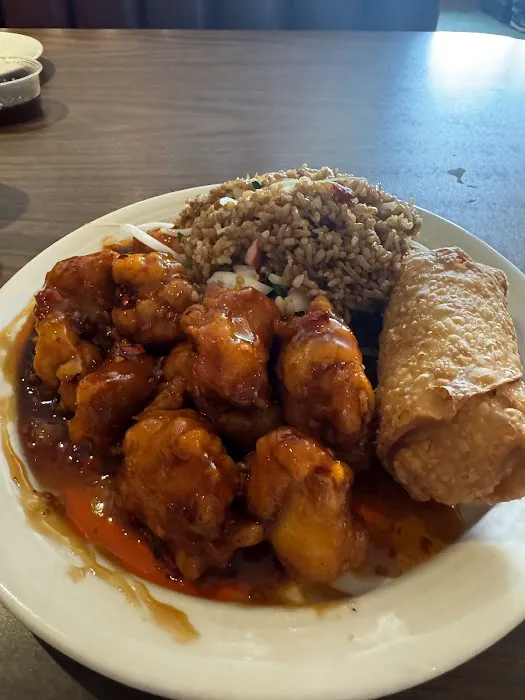 Sister's Chinese Restaurant 5