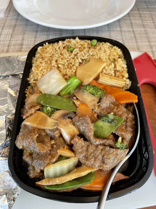 Asian Garden Waunakee 4