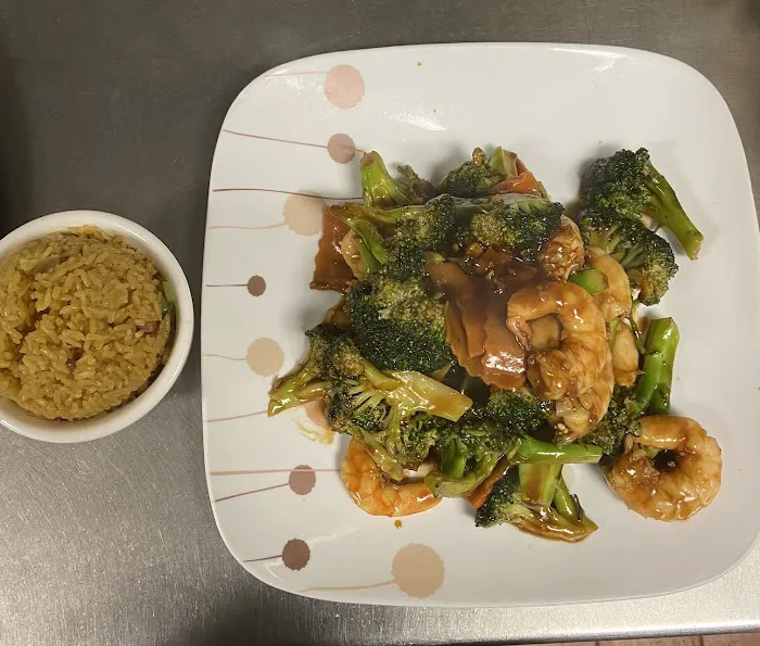 Happy Dragon Restaurant 10
