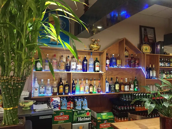 Yang Yang Kitchen Chinese Food & Bar 8