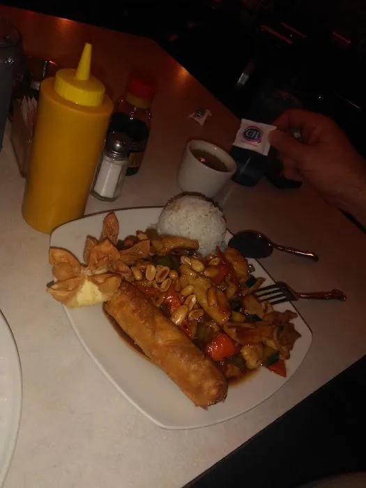 New Golden China Restaurant 10