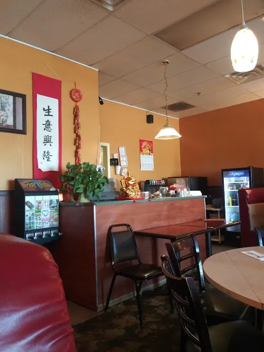 New Golden China Restaurant 8