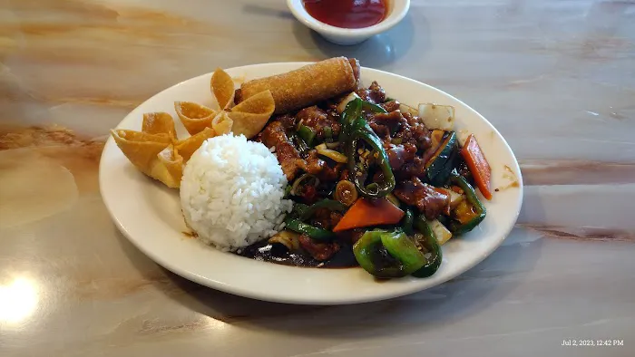 New Golden China Restaurant 7