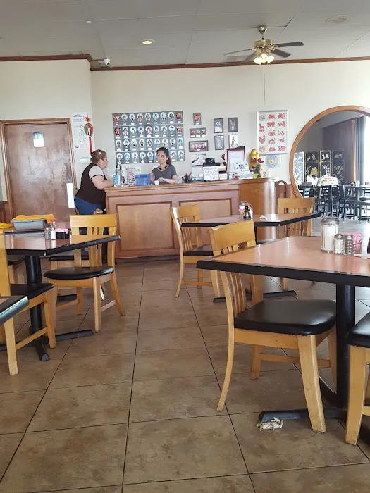 Yang's Kitchen Chinese Restaurant 10