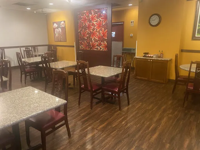 Four Seasons Chinese Restaurant 8