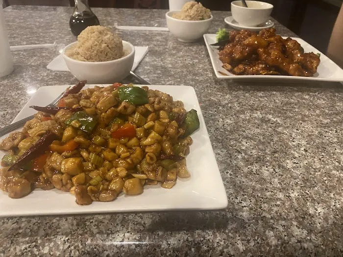 Four Seasons Chinese Restaurant 5