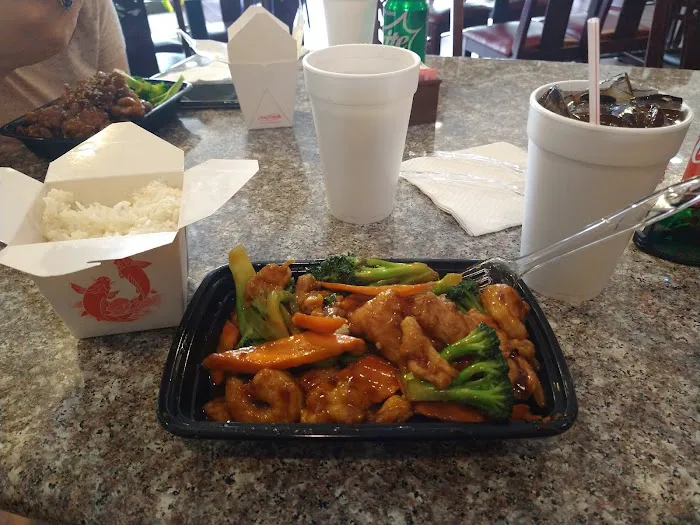 Four Seasons Chinese Restaurant 10
