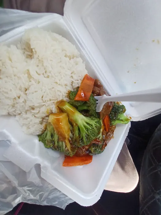 King Wok Chinese Take Out 8