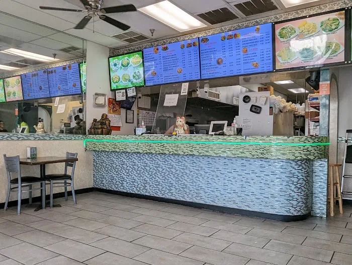 China Wok (next to neighborhood Walmart) 10