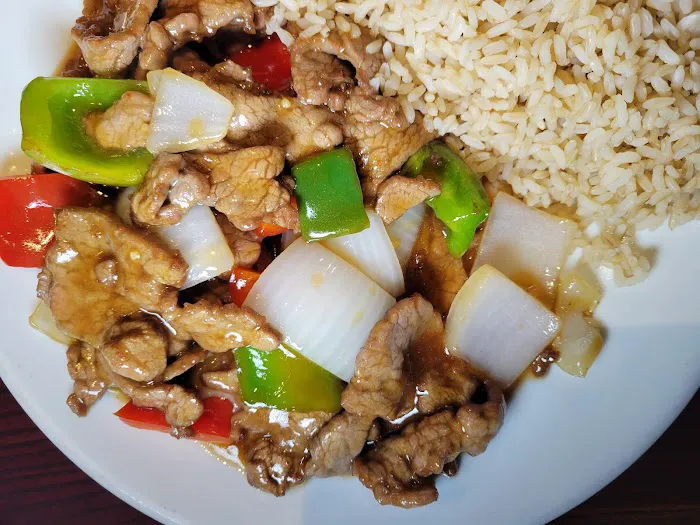 Lieu's Chinese Bistro 9