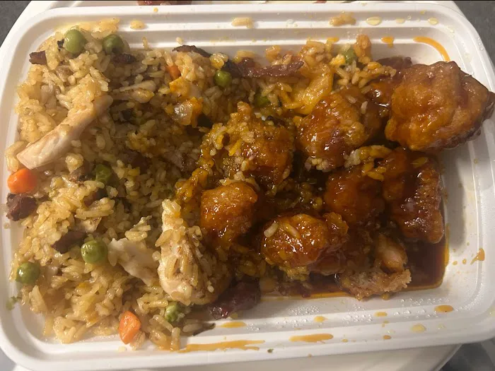 Sweet Hut Chinese Restaurant 6
