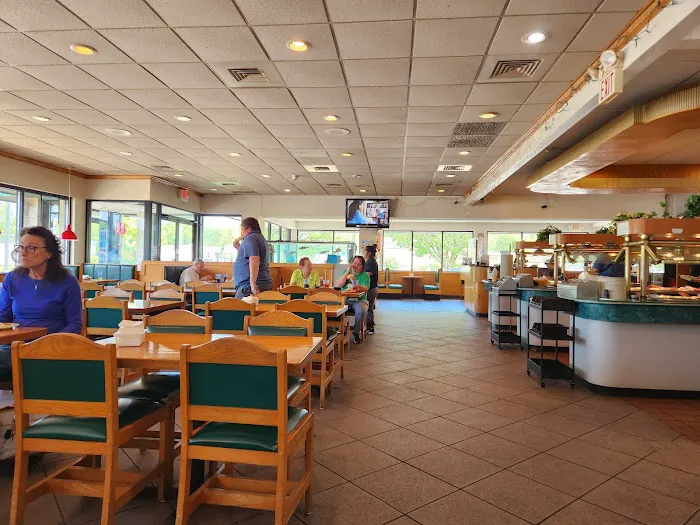 Bee's Buffet 6