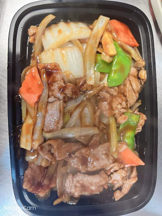 WOK & ROLL CHINESE RESTAURANT 10