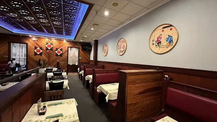 Golden Pavilion Restaurant 1