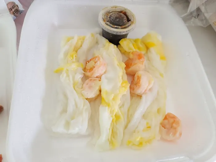 E&J Yummy Kitchen 8