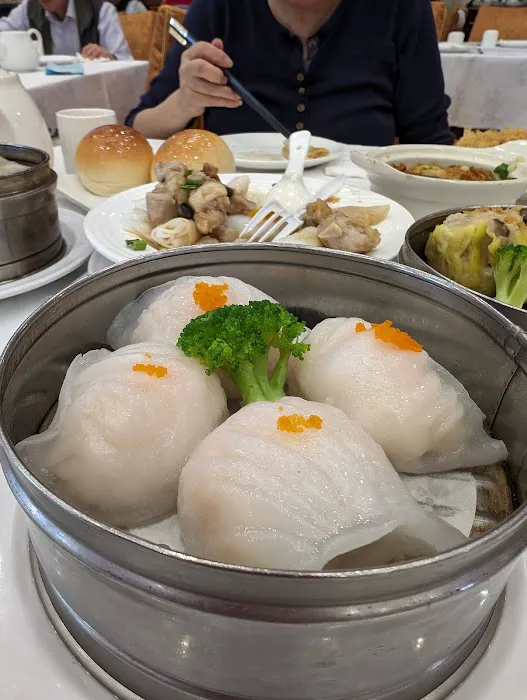 World Seafood Restaurant 5