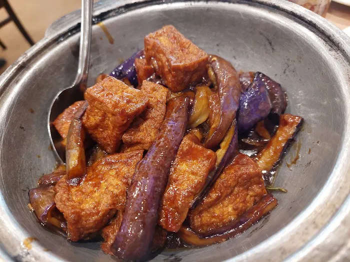 Hot Wok Cafe 6