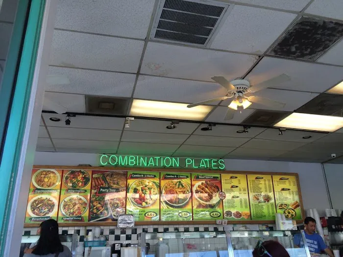 Wong's Wok Chinese Food 8