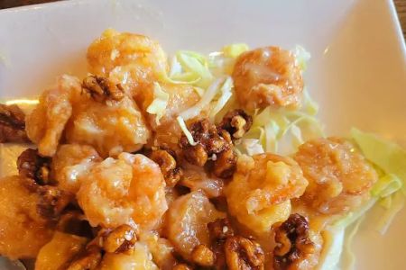 Chi's Chinese Cuisine