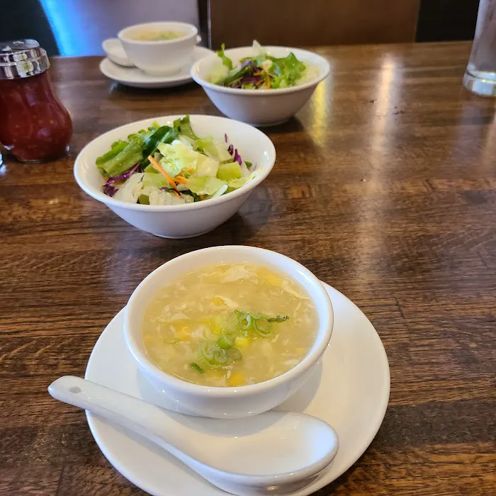 Chi's Chinese Cuisine 10