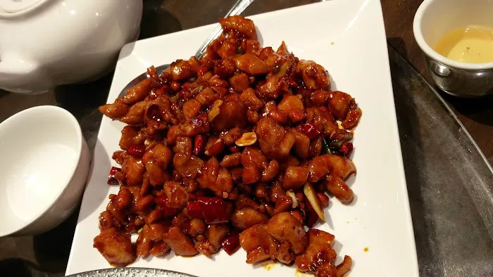 Happiness Restaurant 1
