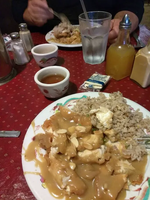 Lotus Palace Restaurant 6