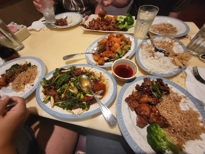 Heaven Dragon Chinese Restaurant 4