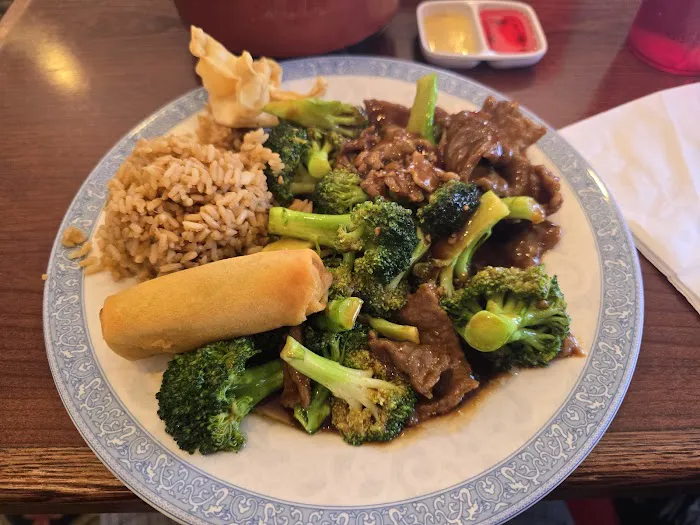 Chen's Chinese Bistro 7