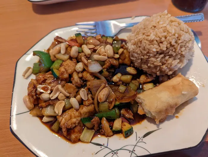Chens Chinese Bistro 9