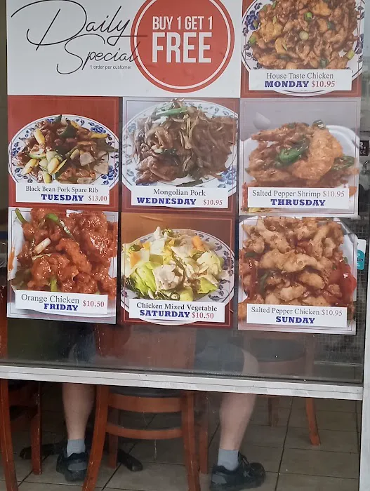 Ma Noodle House 4
